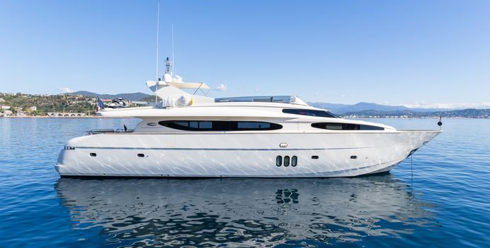 Beija Flore Yacht Charter in South of France