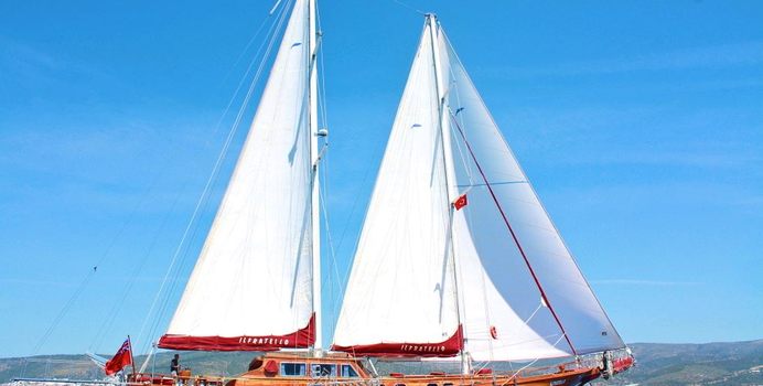 IL FRATELLO Yacht Charter in Turkey