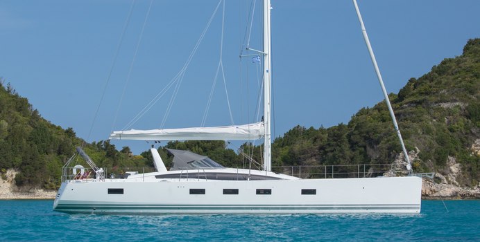 LUNOUS Yacht Charter in Zakynthos