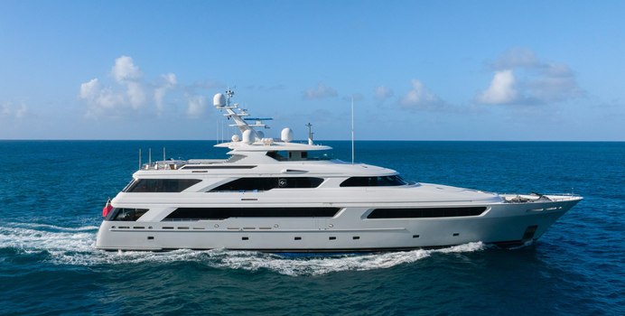 Victoria Del Mar Yacht Charter in Eleuthera 