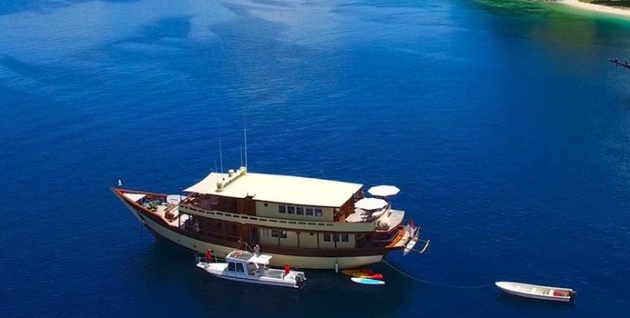 Mischief yacht charter Custom Motor/Sailer Yacht
                                
