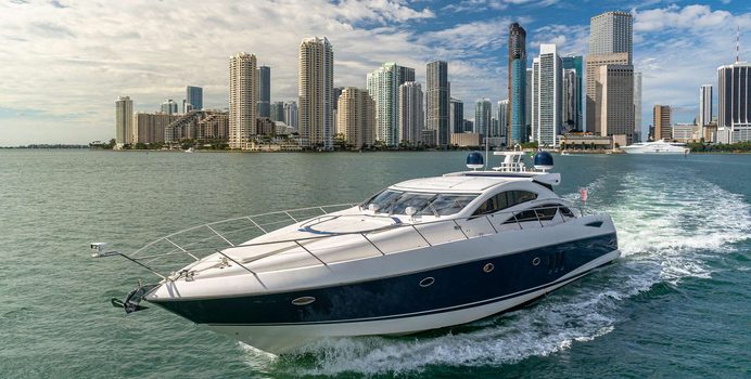 Aquaholic Yacht Charter in Eleuthera 