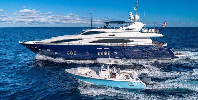 Kefi yacht charter Sunseeker Motor Yacht
                                