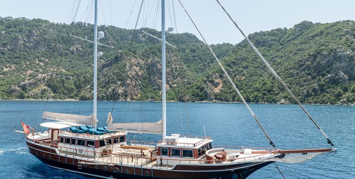 Nurten A yacht charter Kadir Turhan Sail Yacht
                                