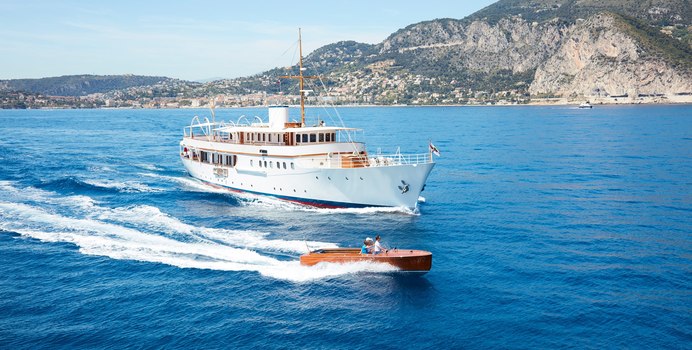 Malahne Yacht Charter in Greece