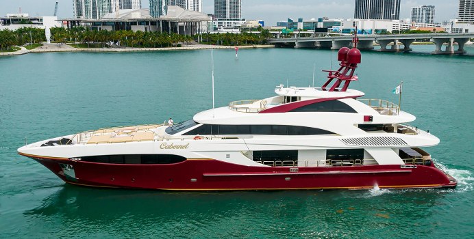 Cabernet Yacht Charter in Bahamas