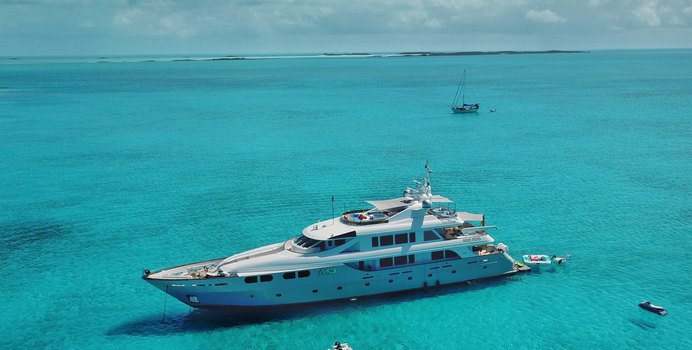M3 yacht charter Intermarine - USA Motor Yacht