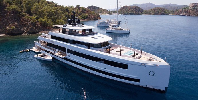 Aquarius yacht charter Mengi Yay Motor Yacht
                                