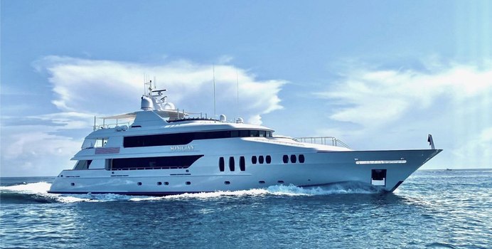 Sonician Yacht Charter in Bahamas