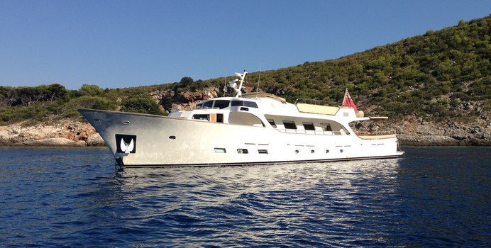 Conquest of 1966 yacht charter Custom Motor Yacht