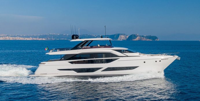 Vittoria yacht charter Ferretti Yachts Motor Yacht
                                