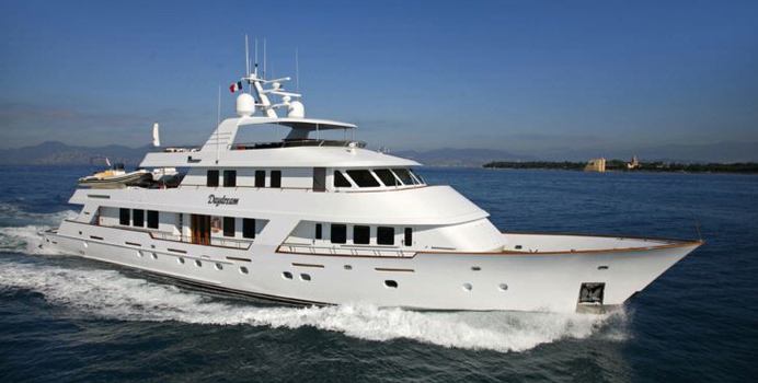 Daydream yacht charter Christensen Motor Yacht
                                