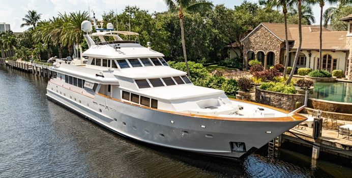 Le Montrachet yacht charter Broward Motor Yacht
                                