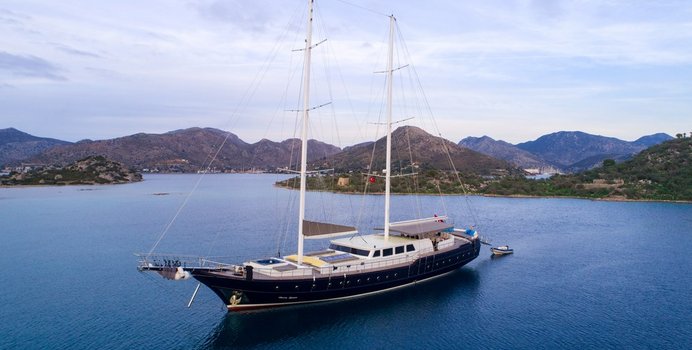 Nevra Queen yacht charter Tolga Bulucu Motor/Sailer Yacht
                                