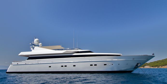 Mabrouk yacht charter Cantieri di Pisa Motor Yacht
                                