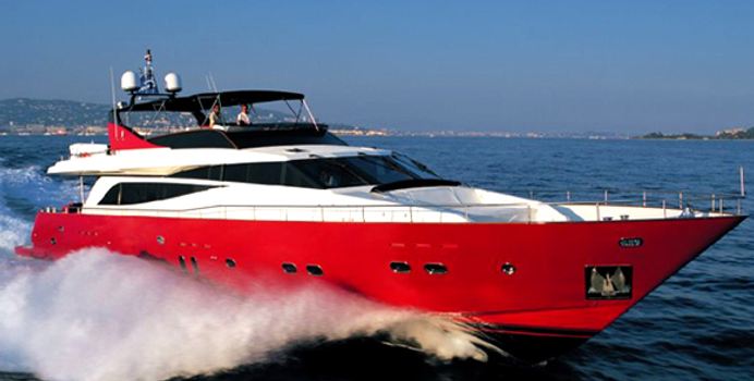 Figi yacht charter Couach Motor Yacht
                                