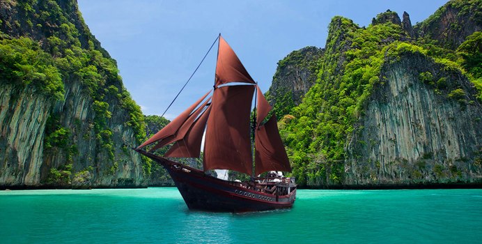 Manta Mae yacht charter Pak Haji Baso Motor/Sailer Yacht
                                