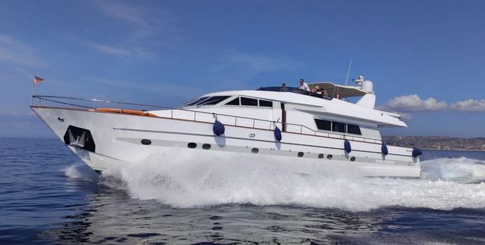 Ola yacht charter Sanlorenzo Motor Yacht
                                