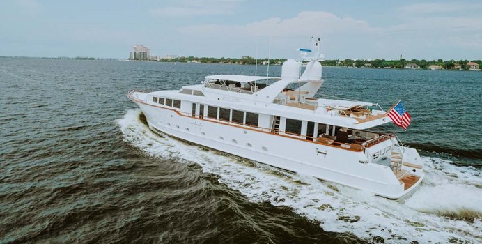 Sky Yacht Charter in Acklins & Crooked Island