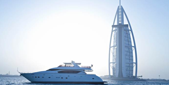 Dubai Luxury Yacht Charter