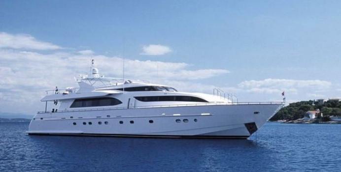 Royal Life Yacht Charter in Ionian Islands