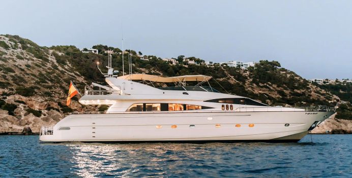 Sonrisa Septimo Yacht Charter in Capri