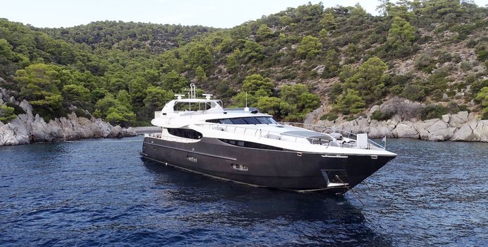 Sanjana Yacht Charter in Cyclades Islands