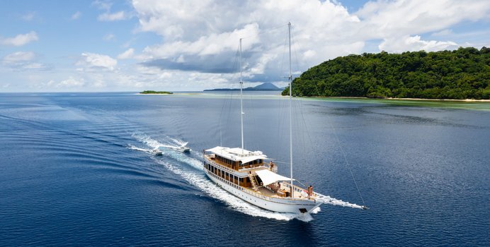 Fenides Yacht Charter in Wayag Island