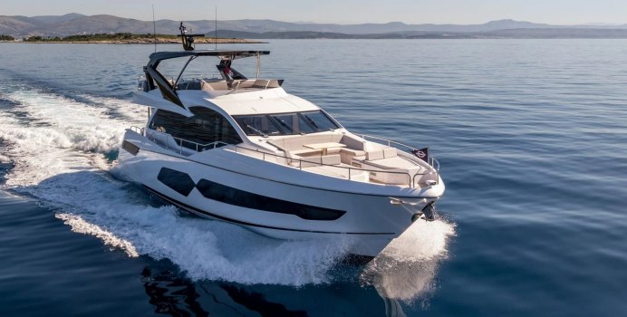 Ascend Yacht Charter in Hvar