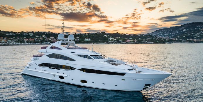 Thumper Yacht Charter in Sicily
