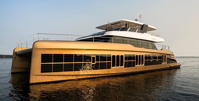 Sol Yacht Charter in Leeward Islands