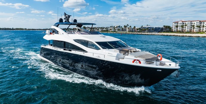 Golden Ours yacht charter Sunseeker Motor Yacht
                                