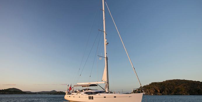 Vamos Yacht Charter in Nassau