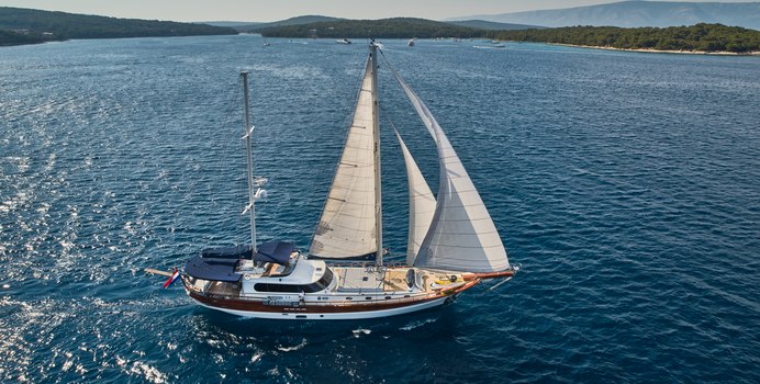 Lotus Yacht Charter in Croatia