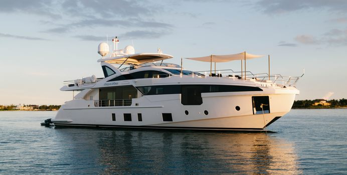 Carpe Diem Yacht Charter in Nassau