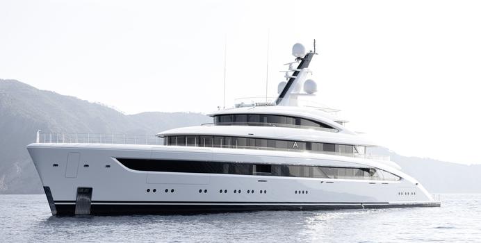 Alvia Yacht Charter in St Tropez