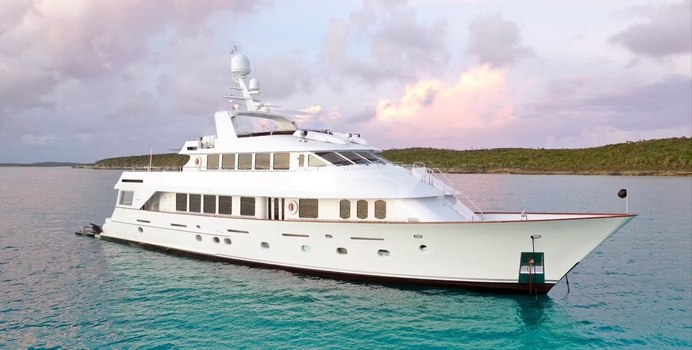 Chanson yacht charter Christensen Motor Yacht
                                