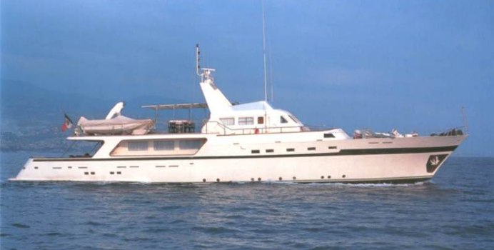 El Bravo yacht charter Cantiere Valdettaro Motor Yacht
                                