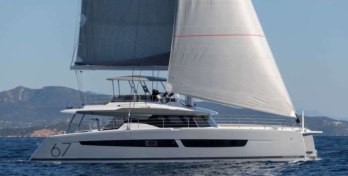 Sapphire Yacht Charter in Leeward Islands