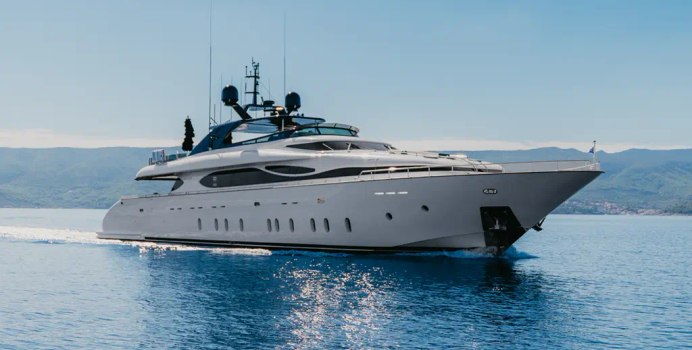 Cynthia Yacht Charter in Split