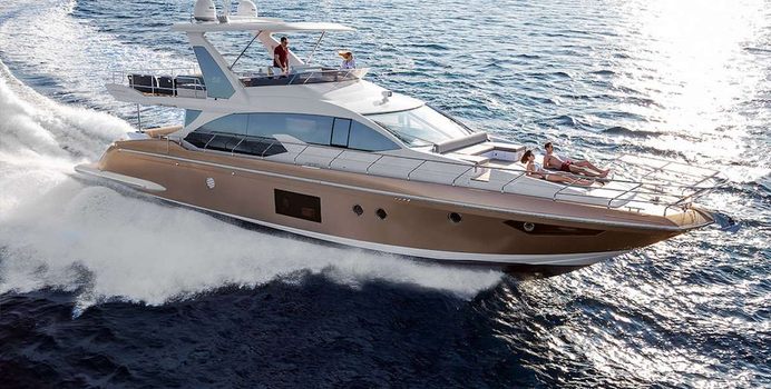 Mozz Yacht Charter in Bahamas