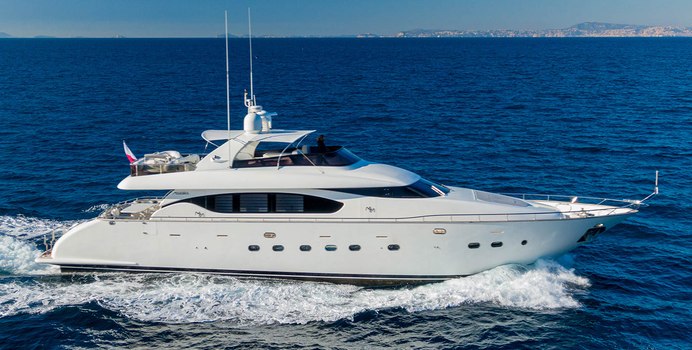 Gemini 3 Yacht Charter in West Coast Italy