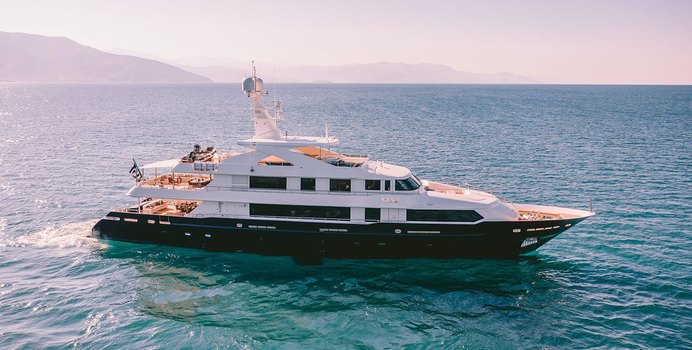 Xana Yacht Charter in West Coast Italy
