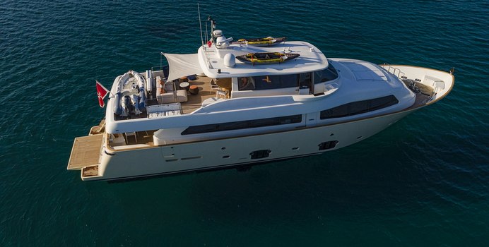 Eolia yacht charter Custom Line Motor Yacht
                                