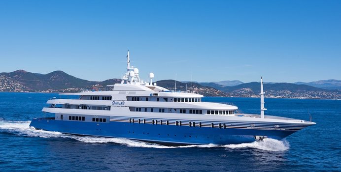 Queen Miri Yacht Charter in Caribbean