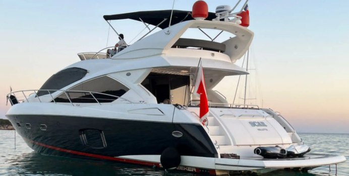 Scar yacht charter Sunseeker Motor Yacht