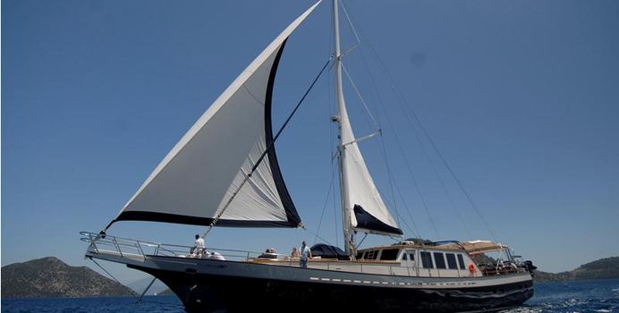Viva Shira Yacht Charter in Athens