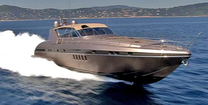 Wai yacht charter Overmarine Motor Yacht
                                