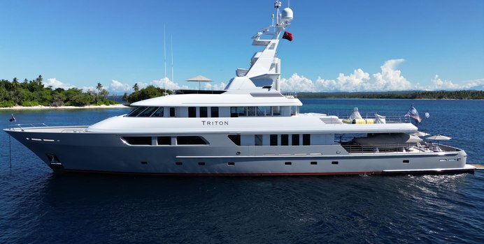 Triton Yacht Charter in Mexico