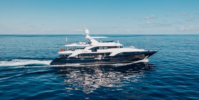 Cofina yacht charter Benetti Motor Yacht
                                